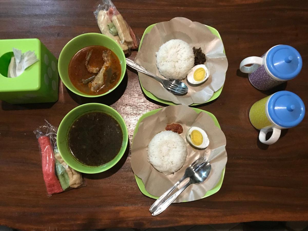 Diana'S Homestay Banyuwangi  Eksteriør bilde