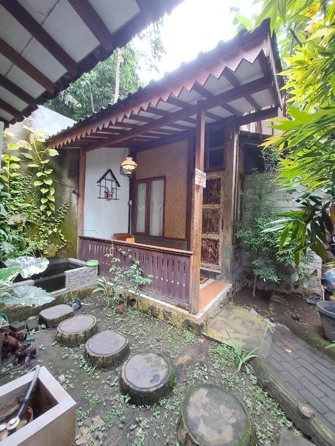 Diana'S Homestay Banyuwangi  Eksteriør bilde