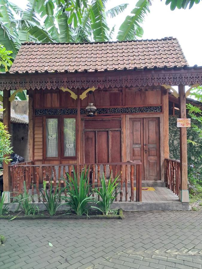 Diana'S Homestay Banyuwangi  Eksteriør bilde