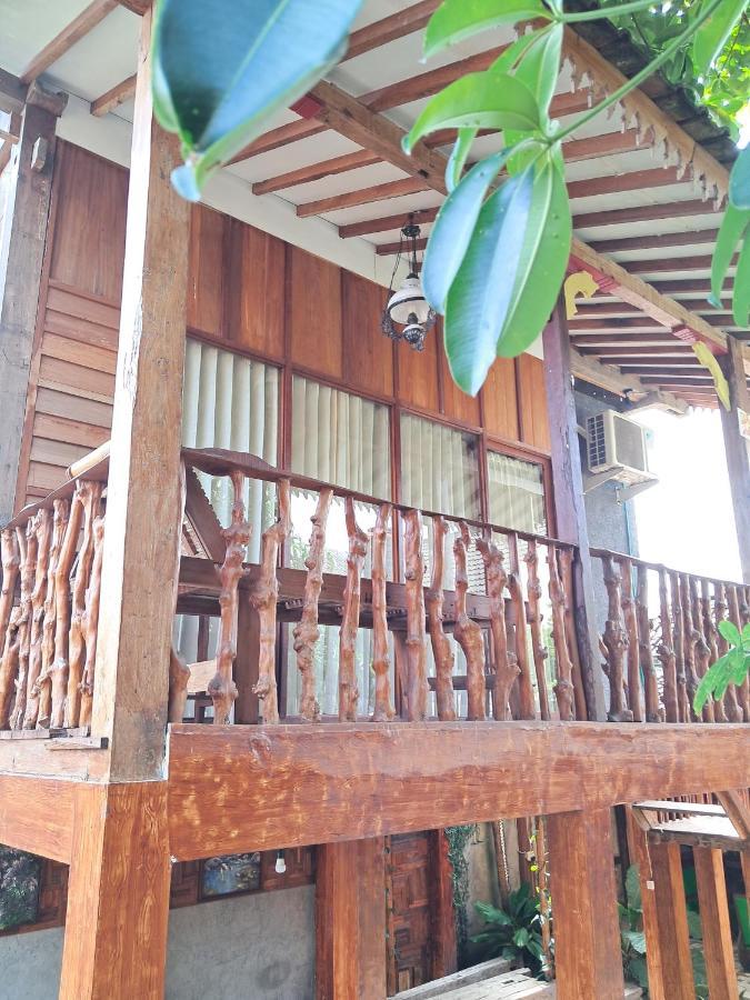 Diana'S Homestay Banyuwangi  Eksteriør bilde