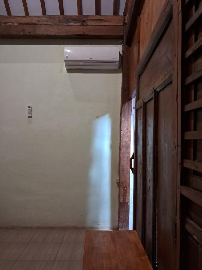 Diana'S Homestay Banyuwangi  Eksteriør bilde