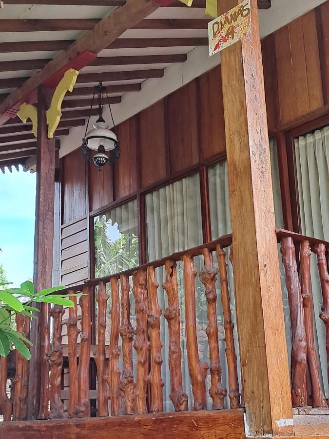 Diana'S Homestay Banyuwangi  Eksteriør bilde