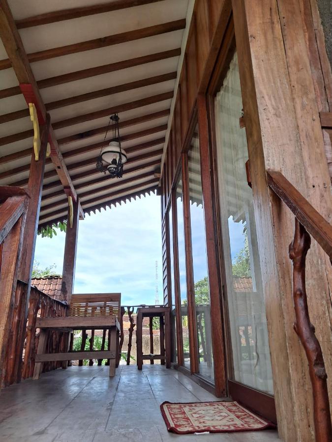 Diana'S Homestay Banyuwangi  Eksteriør bilde