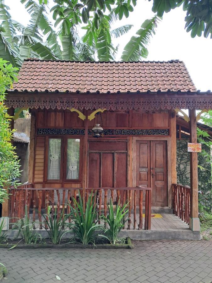 Diana'S Homestay Banyuwangi  Eksteriør bilde