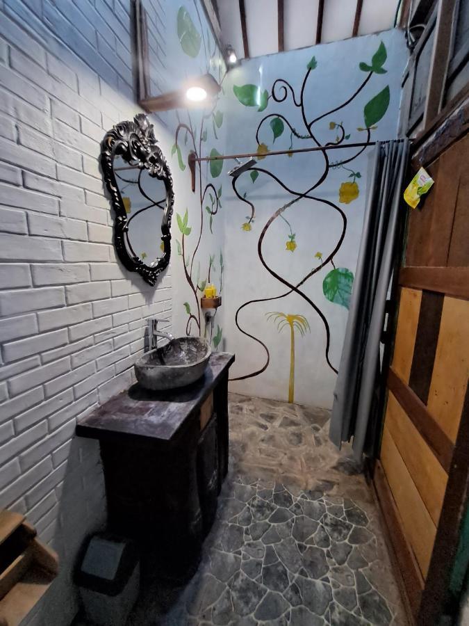 Diana'S Homestay Banyuwangi  Eksteriør bilde