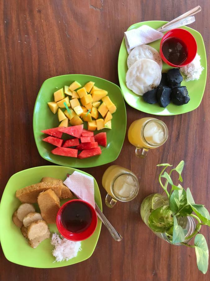 Diana'S Homestay Banyuwangi  Eksteriør bilde